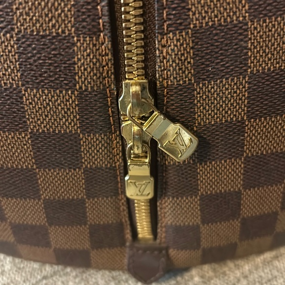 Louis Vuitton Ribera Handbag - Picture 4 of 6